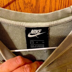 Kids almost new (worn twice) Nike sweatshirt